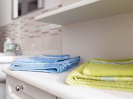 Amazing Holiday Home Near Pet-friendly Beach