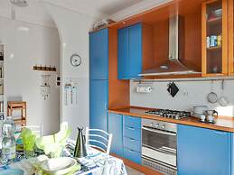 Amazing Holiday Home Near Pet-friendly Beach