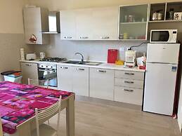 Amazing Holiday Home Near Pet-friendly Beach