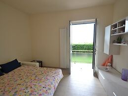 Amazing Holiday Home Near Pet-friendly Beach