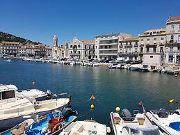 Classy Apartment in Villeseque-des-corbieres With Swimming Pool