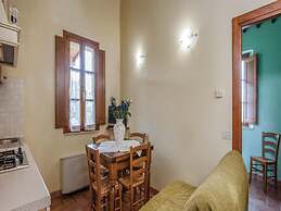 Scenic Apartment in Casole D'elsa With Pool