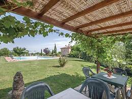 Scenic Apartment in Casole D'elsa With Pool