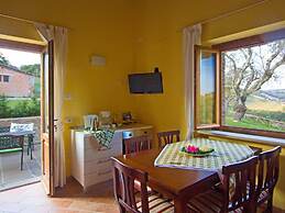 Beautiful Villa in Belforte All'isauro With Swimming Pool