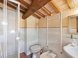Beautiful Villa in Belforte All'isauro With Swimming Pool