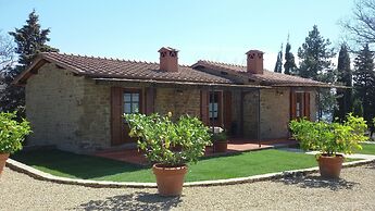 Detached Villa for 6-pers. With Outdoor Swimming Pool