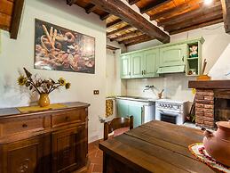 Aesthetic Farmhouse in Bucine With Barbecue