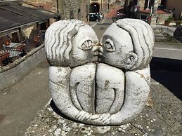 Aesthetic Farmhouse in Bucine With Barbecue