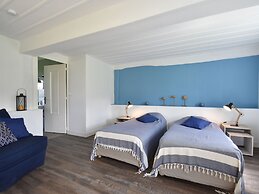 Pleasant Cottage in Asnieres With Terrace