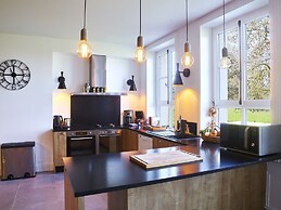 Pleasant Cottage in Asnieres With Terrace