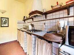 Pleasant Cottage in Asnieres With Terrace