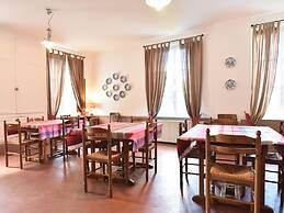 Pleasant Cottage in Asnieres With Terrace