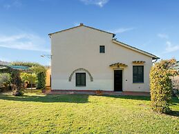 Pleasant Cottage in Asnieres With Terrace