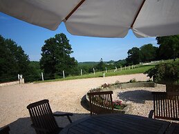 Pleasant Cottage in Asnieres With Terrace