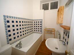 Pleasant Cottage in Asnieres With Terrace