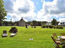 Pleasant Cottage in Asnieres With Terrace