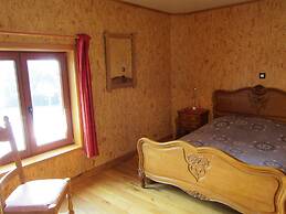 Beautiful Holiday Home in Cul-des-sarts With Garden