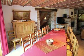 Beautiful Holiday Home in Cul-des-sarts With Garden