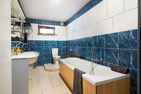 Beautiful Holiday Home in Cul-des-sarts With Garden