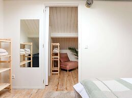 Pleasant Holiday Home in Vrouwenpolder With Garden