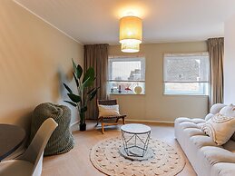 Pleasant Holiday Home in Vrouwenpolder With Garden