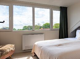 Pleasant Holiday Home in Vrouwenpolder With Garden