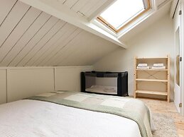 Pleasant Holiday Home in Vrouwenpolder With Garden