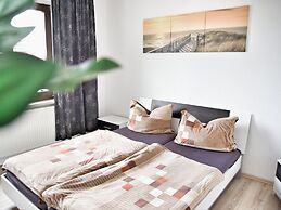 Ground-floor Apartment With Terrace and Large Garden With Lounge Area