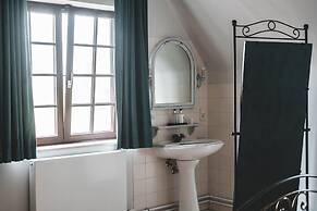 Modern Holiday Home in Bazel With Garden