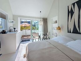 Pleasaing Holiday Home in Oostkapelle Near Centre