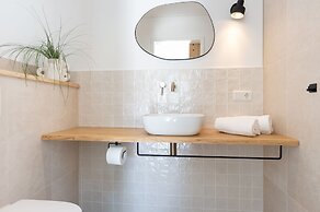 Pleasaing Holiday Home in Oostkapelle Near Centre