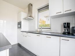 Brand new Luxury Villa on a Small-scale Park With its own Jetty