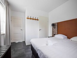 Brand new Luxury Villa on a Small-scale Park With its own Jetty