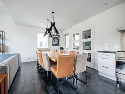 Brand new Luxury Villa on a Small-scale Park With its own Jetty