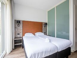 Brand new Luxury Villa on a Small-scale Park With its own Jetty