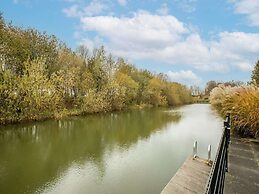 Brand new Luxury Villa on a Small-scale Park With its own Jetty