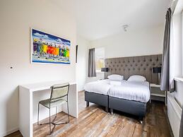 Brand new Luxury Villa on a Small-scale Park With its own Jetty