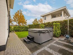 Brand new Luxury Villa on a Small-scale Park With its own Jetty