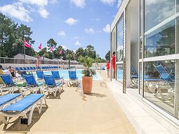 Swanky Mobile Home in Saint Jean de Monts Near Seabeach