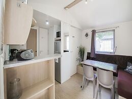 Swanky Mobile Home in Saint Jean de Monts Near Seabeach