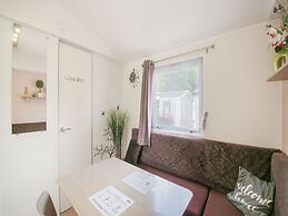 Swanky Mobile Home in Saint Jean de Monts Near Seabeach