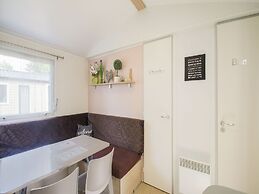 Swanky Mobile Home in Saint Jean de Monts Near Seabeach