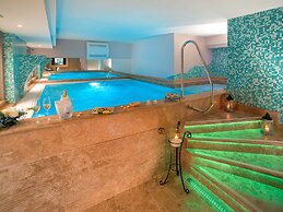 Stunning Holiday Home in Foligno With Sauna