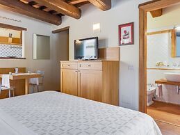 Stunning Holiday Home in Foligno With Sauna