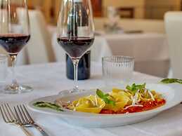 Stunning Holiday Home in Foligno With Sauna