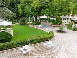 Stunning Holiday Home in Foligno With Sauna