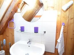 Cozy Apartment in Lichtenhain Germany With Garden