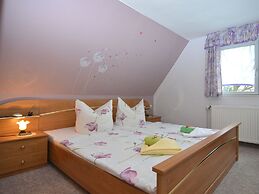 Cozy Apartment in Lichtenhain Germany With Garden