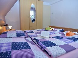 Cozy Apartment in Lichtenhain Germany With Garden