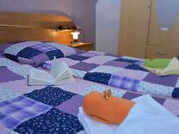 Cozy Apartment in Lichtenhain Germany With Garden